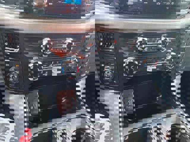 Used 2025 Ford F150 XLT w/ Equipment Group 301A Standard image 13