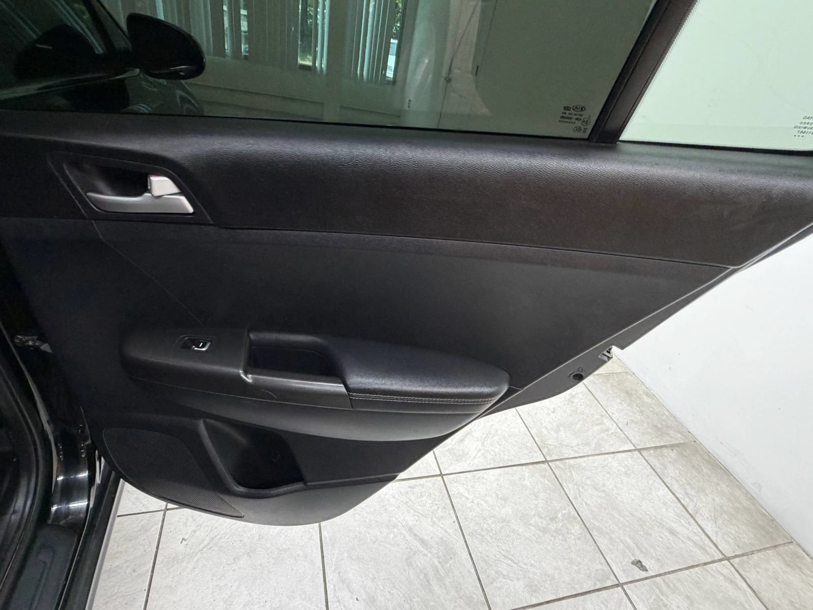 Used 2018 Kia Sportage LX FWD image 18