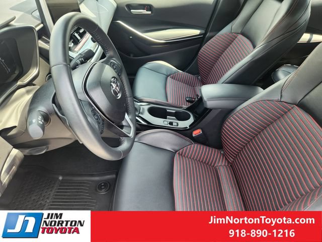 Used 2025 Toyota Corolla XSE FWD image 13