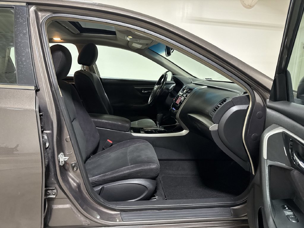 Used 2013 Nissan Altima 2.5 SV w/ 2.5SV Convenience Pkg FWD image 22