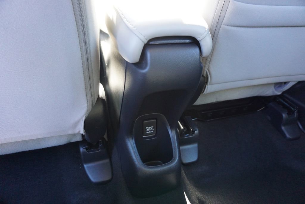 Used 2020 Honda HR-V LX image 48