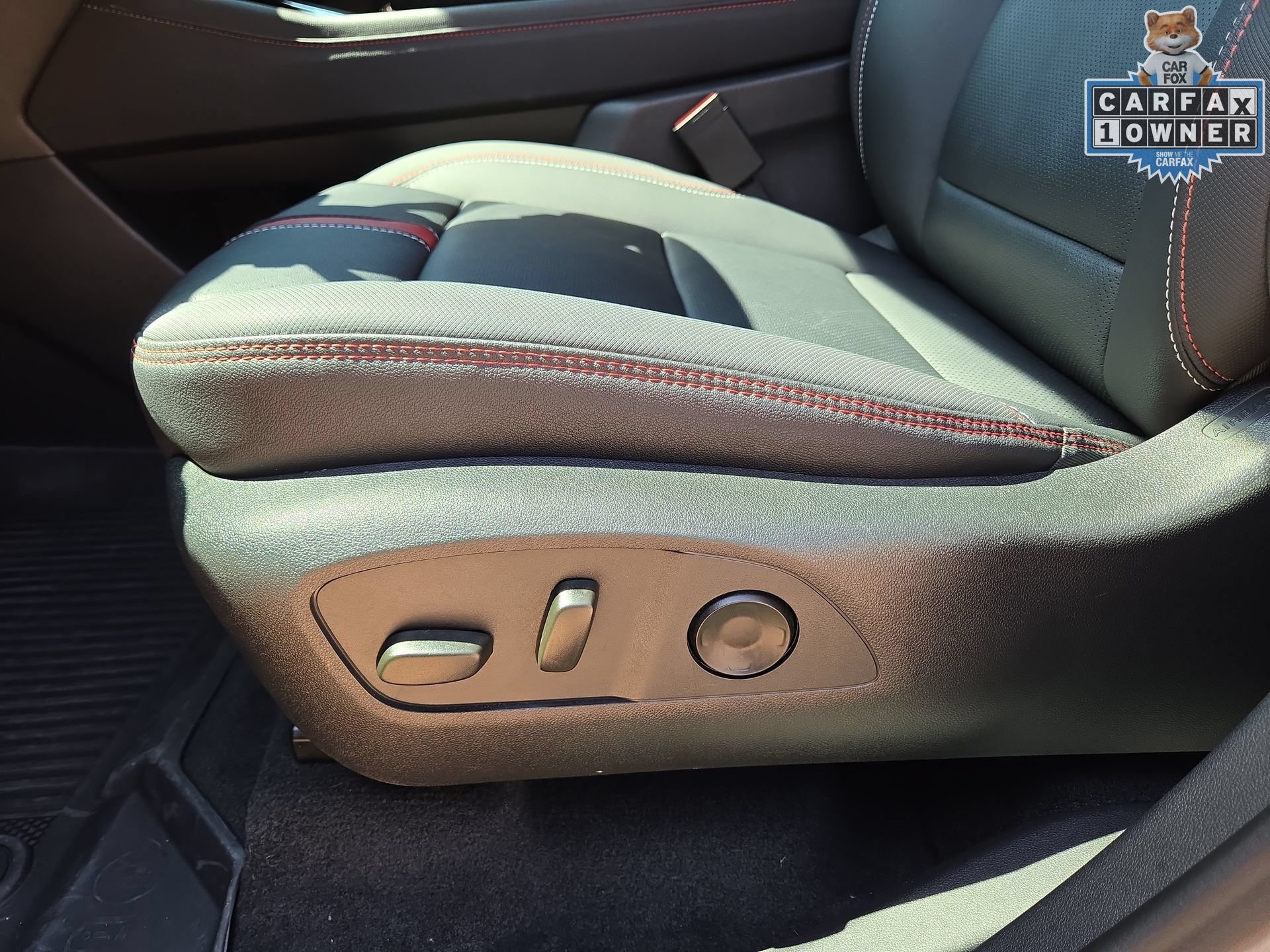 Used 2026 Chevrolet Traverse RS w/ LPO, Floor Liner Package AWD/4WD image 17