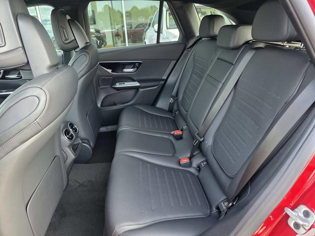 Used 2025 Mercedes-Benz GLC 300 image 5