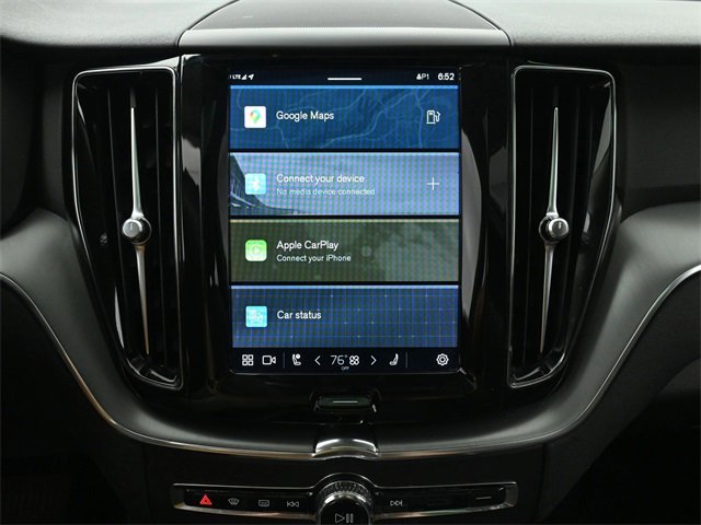 Used 2023 Volvo XC60 B5 Core image 26