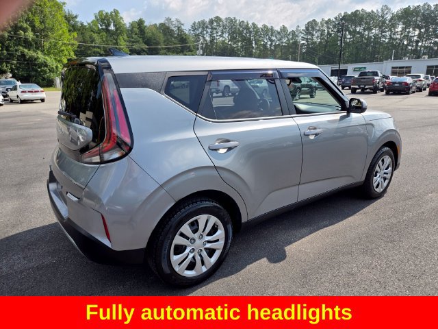 Used 2024 Kia Soul LX FWD image 9