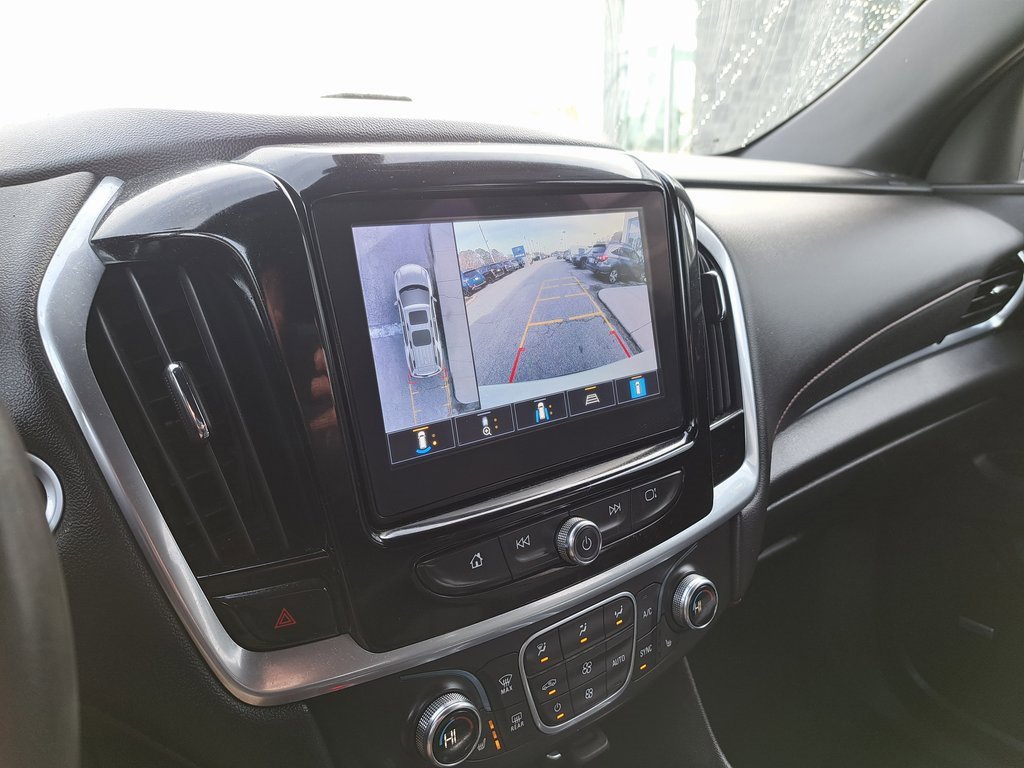 Used 2022 Chevrolet Traverse RS image 14