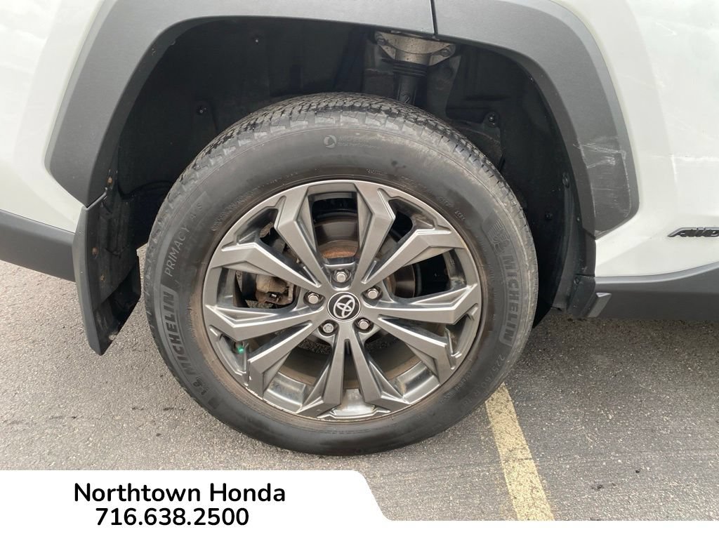 Used 2023 Toyota RAV4 XLE Premium AWD/4WD image 13