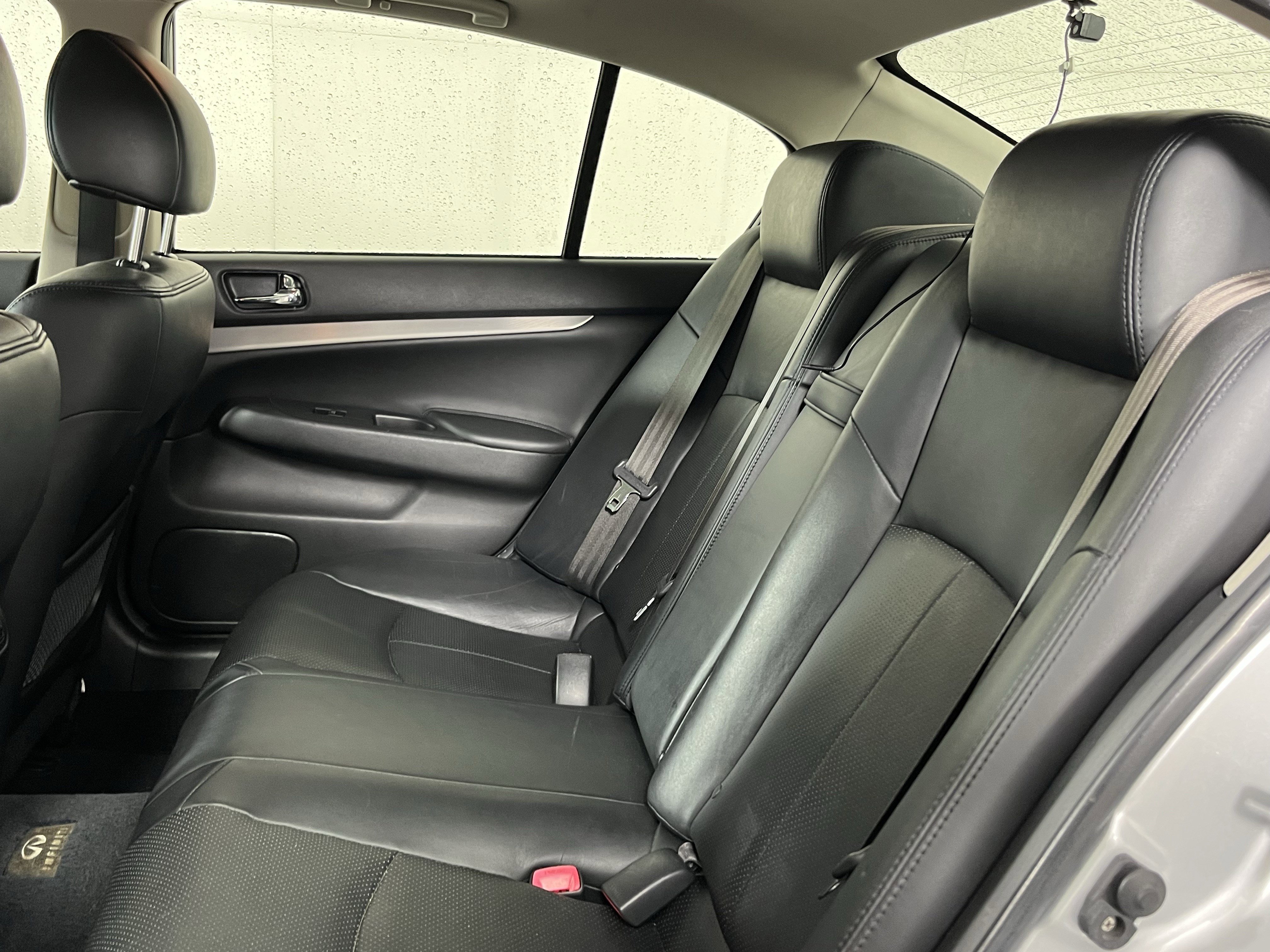 Used 2013 INFINITI G37 x w/ Premium Pkg image 14