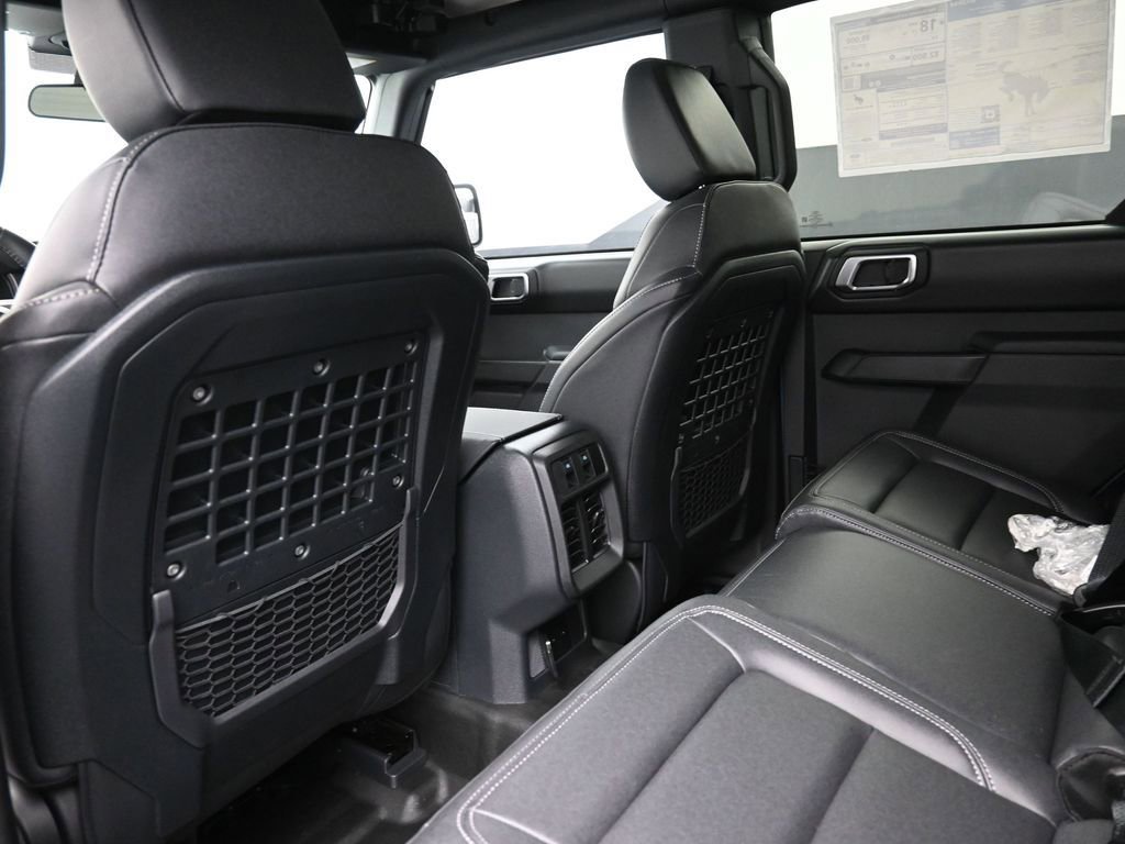 New 2025 Ford Bronco Badlands video 2