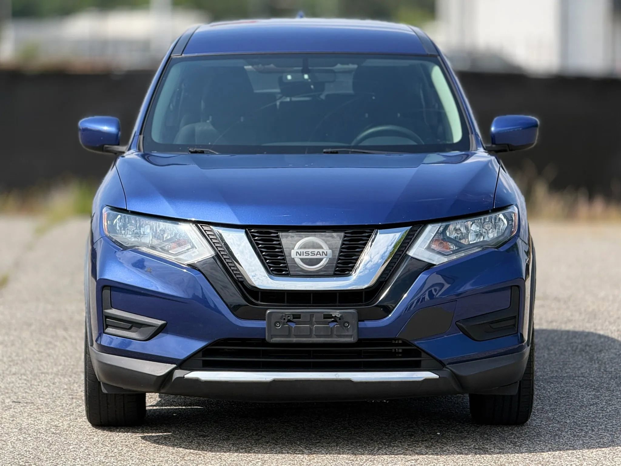 Used 2017 Nissan Rogue S AWD/4WD image 5