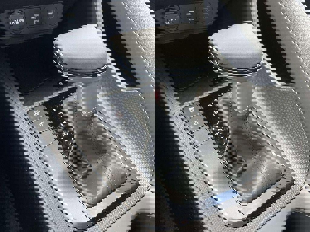 New 2026 Hyundai Elantra Sport image 34