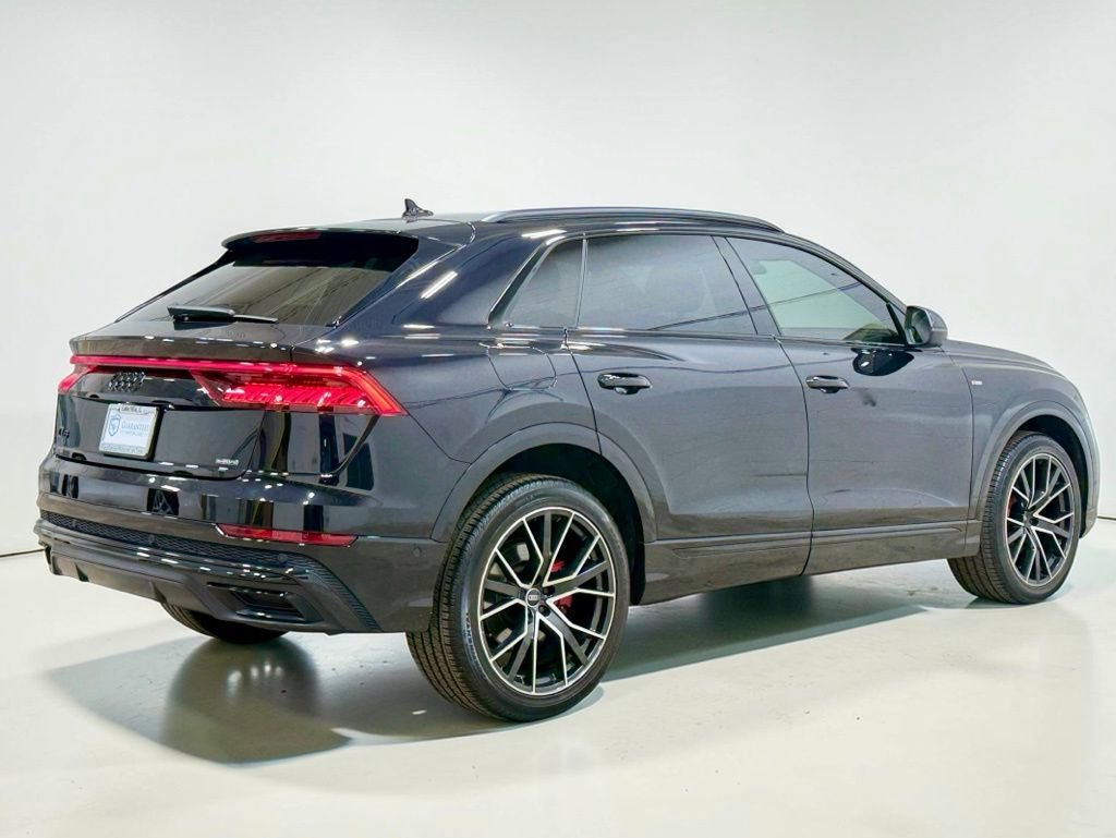 Used 2021 Audi Q8 Prestige image 17