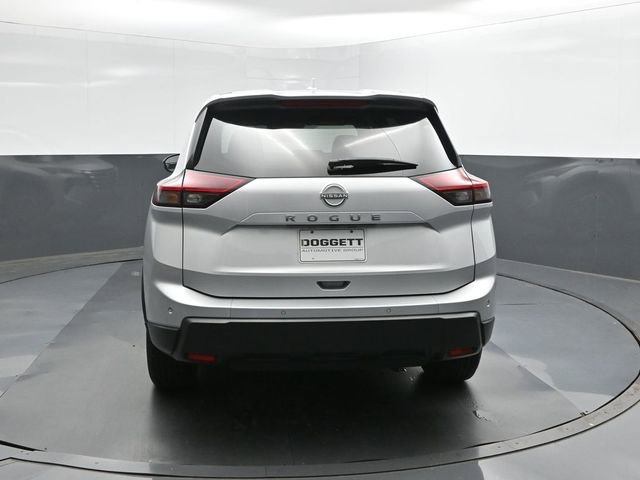 Used 2025 Nissan Rogue SV FWD image 5