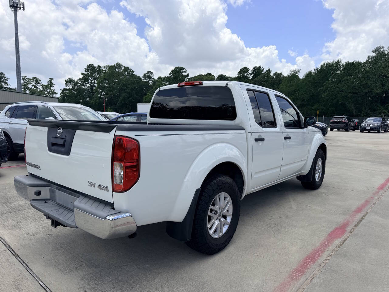 Used 2017 Nissan Frontier SV AWD/4WD image 7