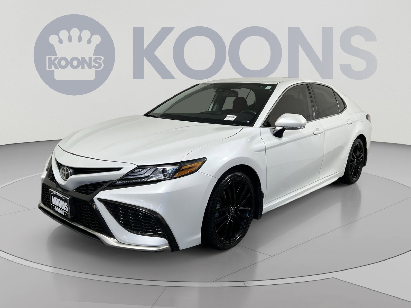 Used 2024 Toyota Camry XSE w/ Cold Weather Package AWD/4WD image 1