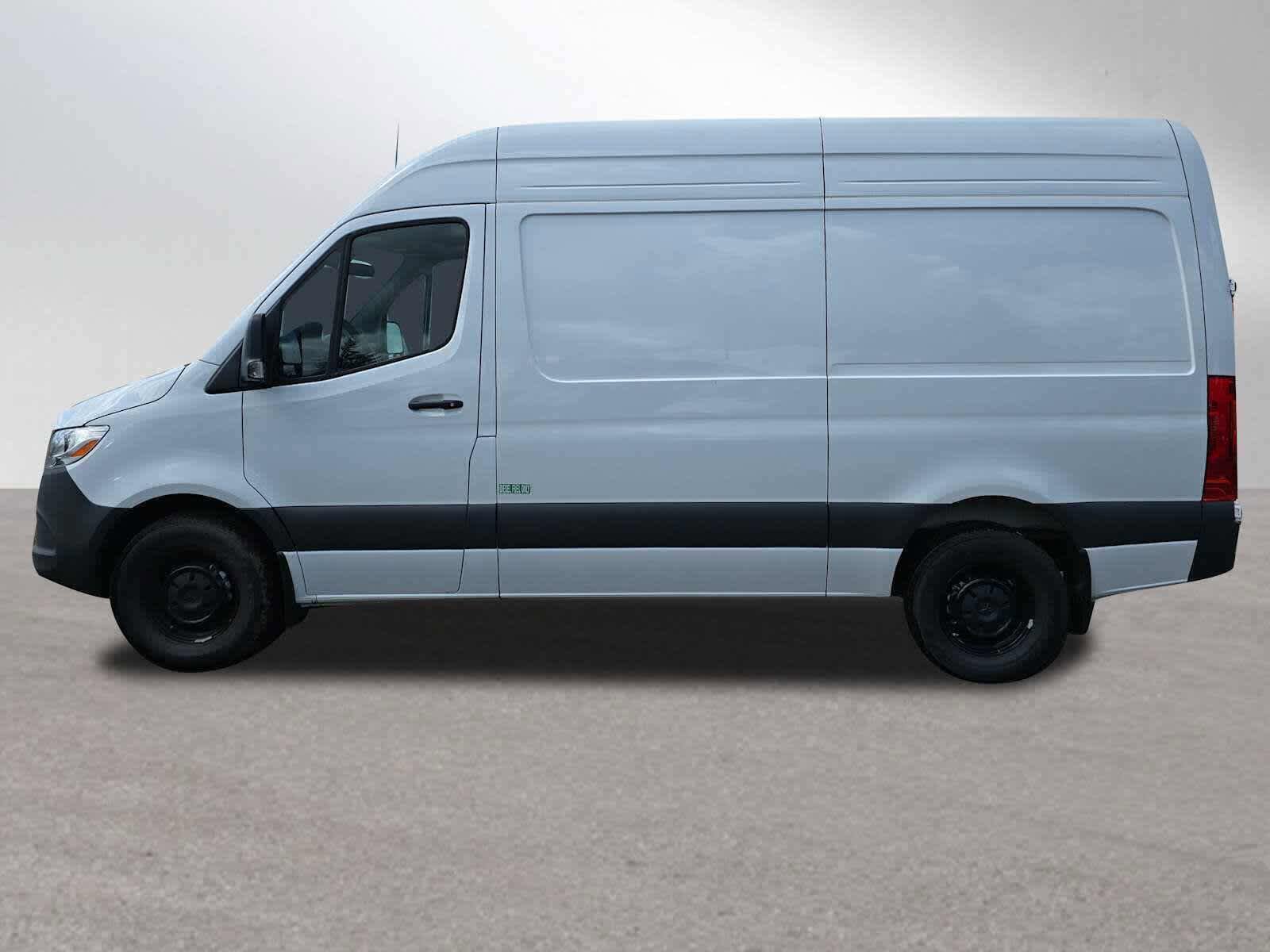 Used 2025 Mercedes-Benz Sprinter 2500 image 6