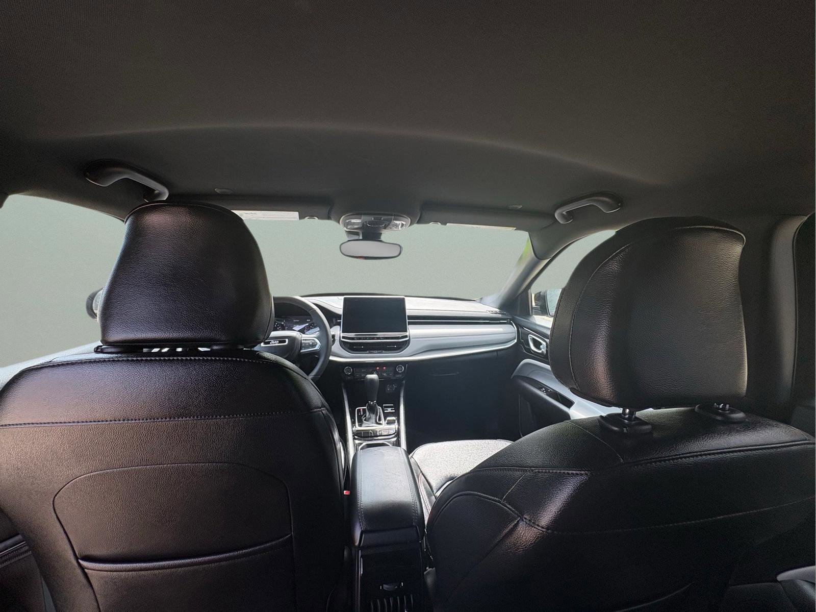 Used 2024 Jeep Compass Limited image 17