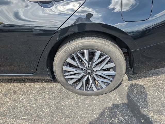 Used 2025 Nissan Altima 2.5 SV FWD image 22