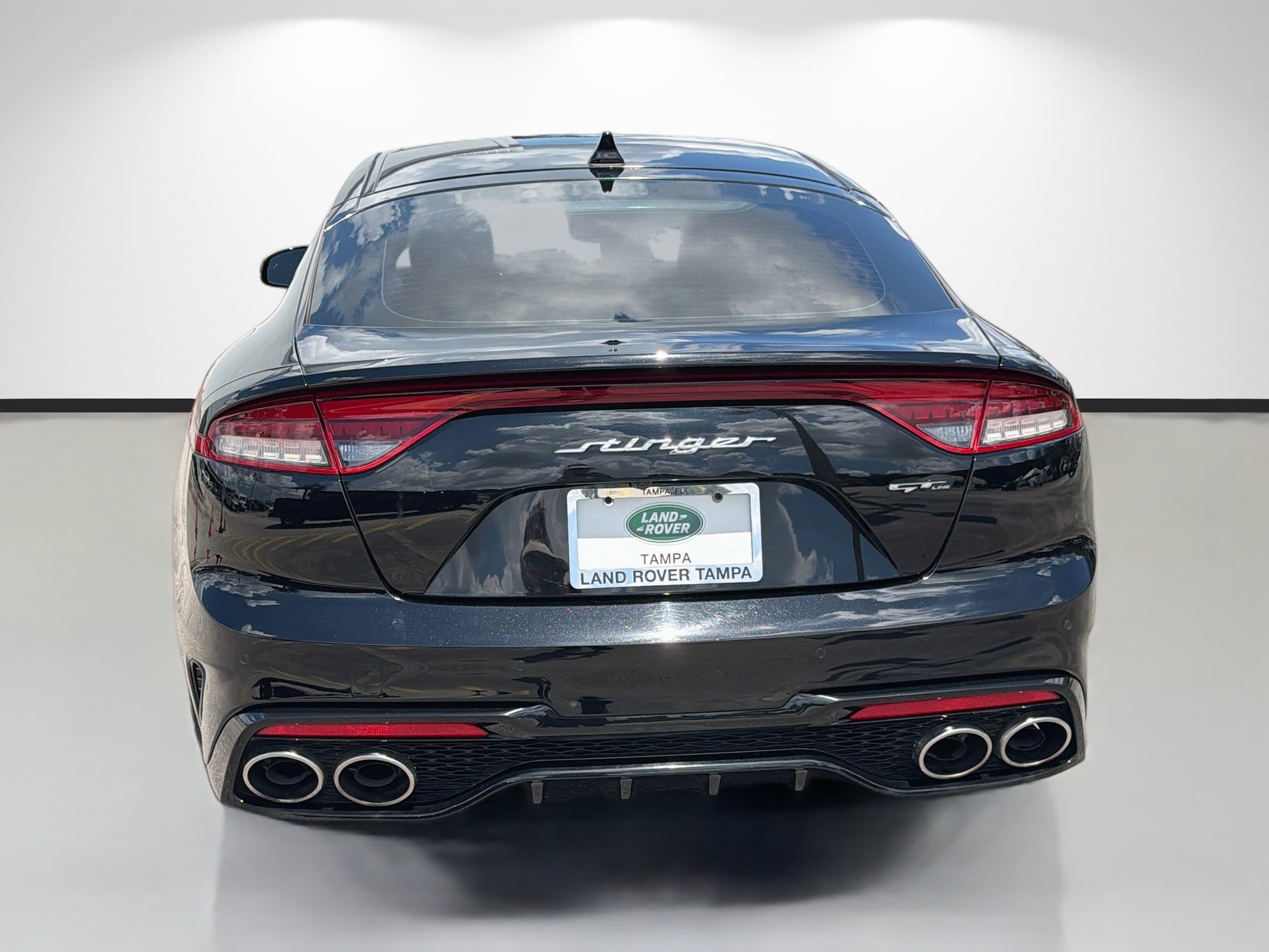 Used 2022 Kia Stinger GT-Line w/ Sun & Sound Package RWD image 4