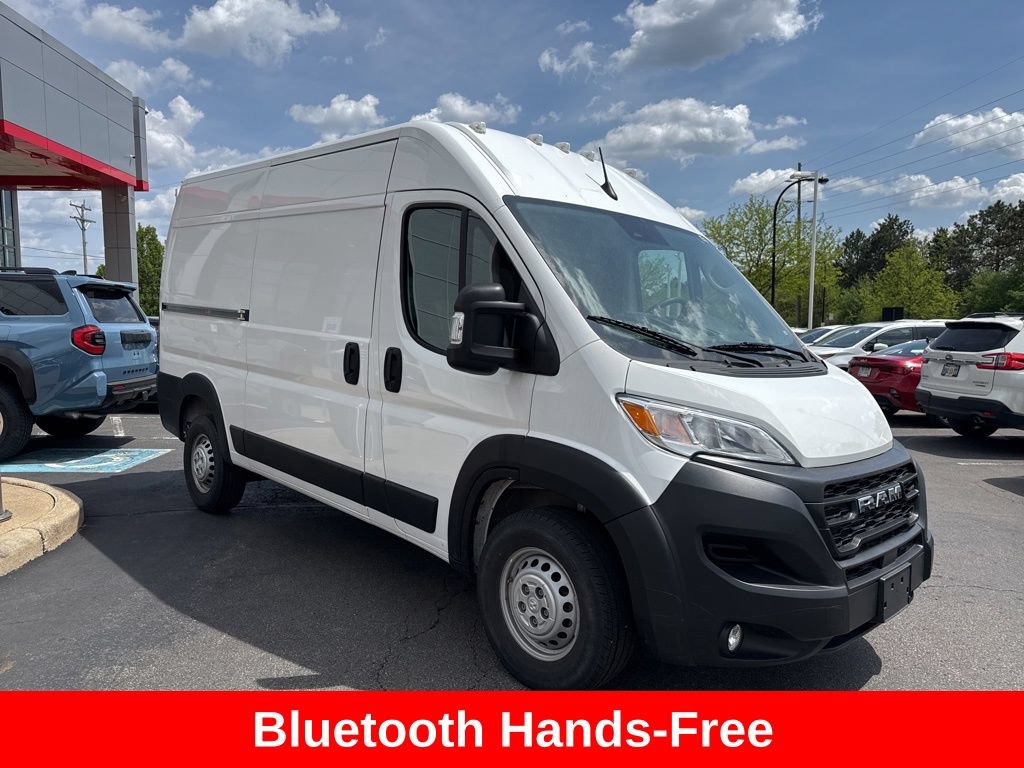 Used 2025 RAM ProMaster 2500 w/ Convenience Group FWD image 9