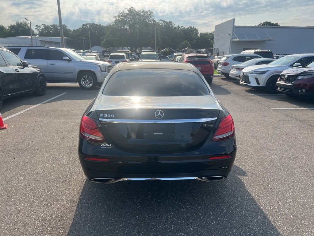 Used 2019 Mercedes-Benz E 300 image 12