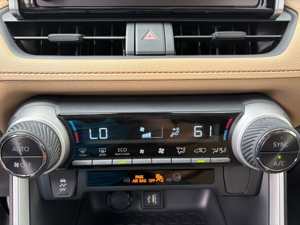 Used 2025 Toyota RAV4 LE image 21