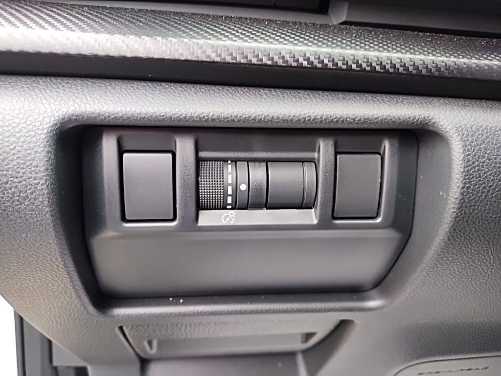 Certified 2025 Subaru Crosstrek 2.0i Premium image 22
