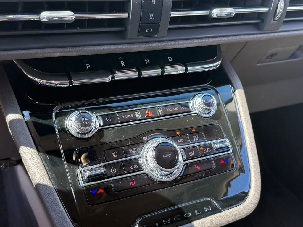 Certified 2022 Lincoln Corsair FWD image 23