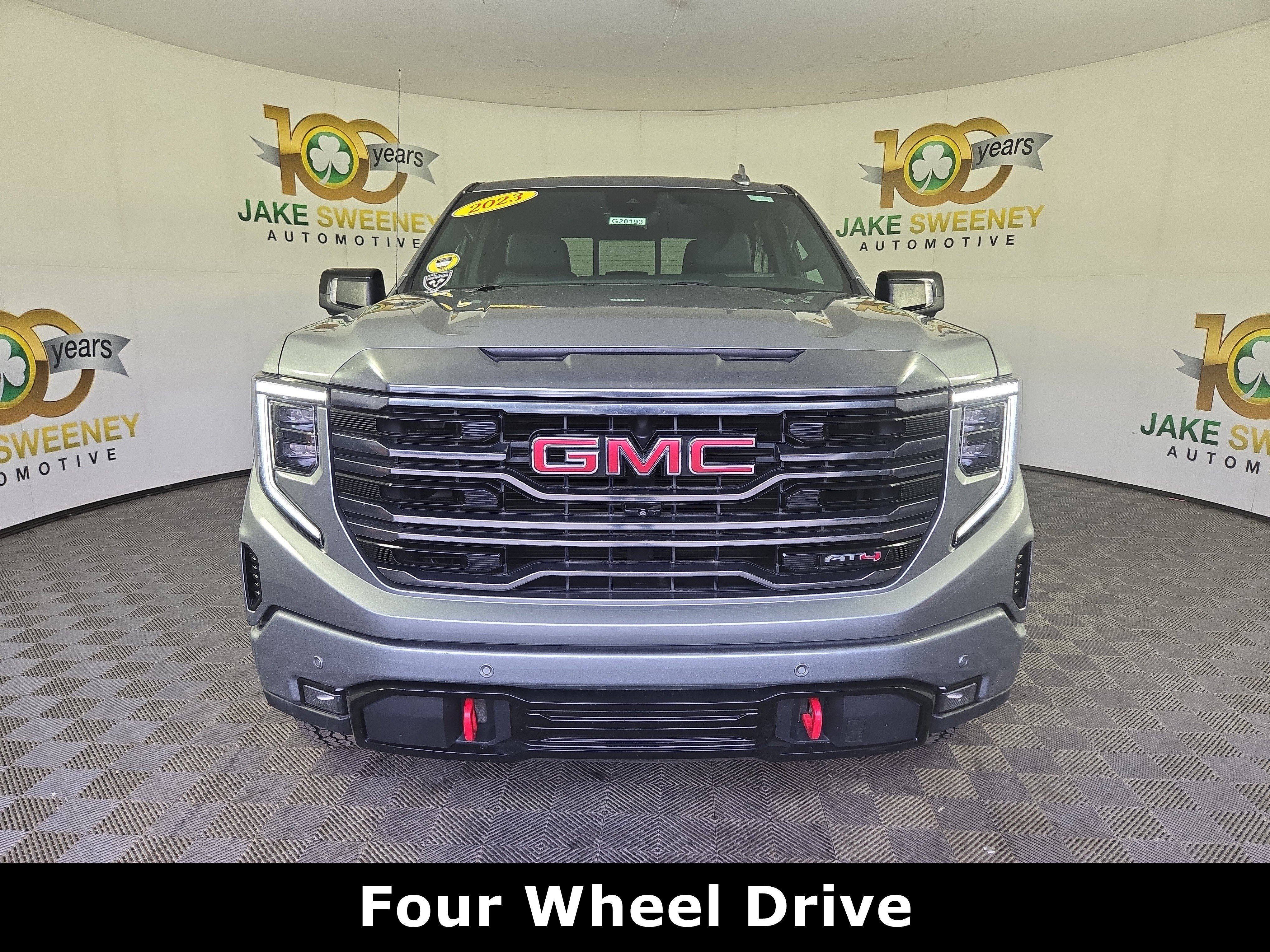 Certified 2023 GMC Sierra 1500 AT4 w/ Technology Package AWD/4WD image 2