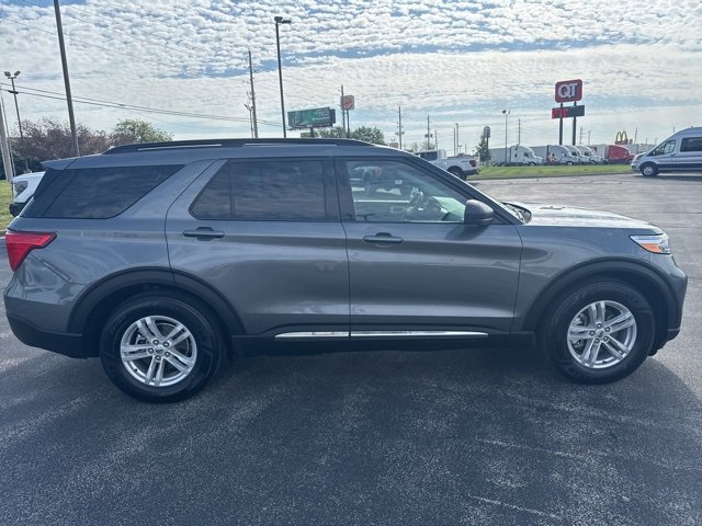 Used 2024 Ford Explorer XLT w/ Equipment Group 202A image 6