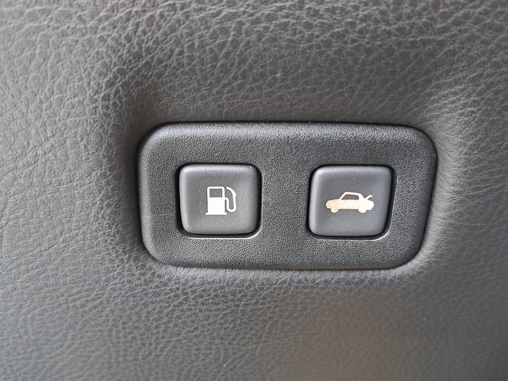 Used 2006 Chevrolet Corvette Z06 w/ Preferred Equipment Group image 16