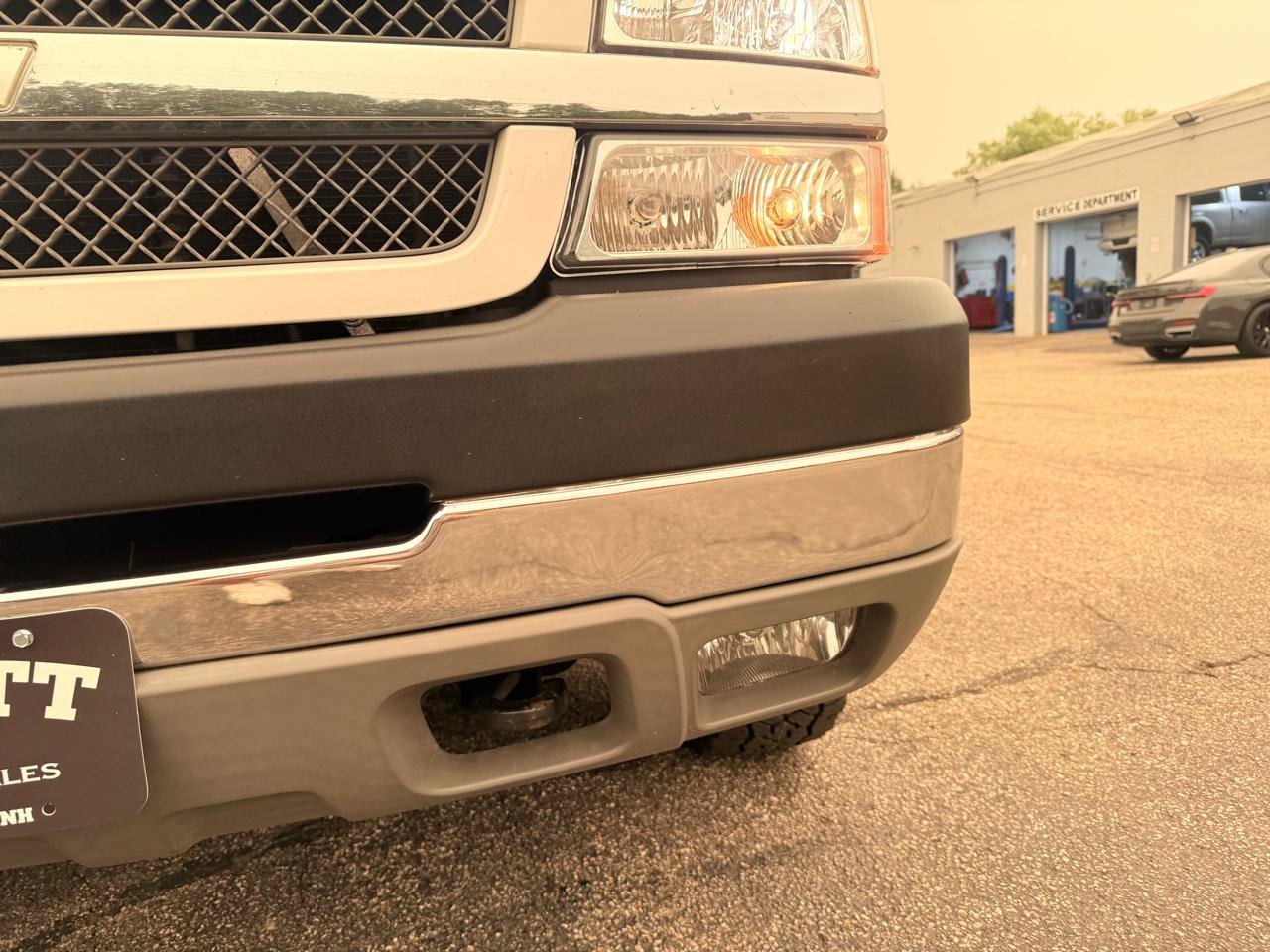 Used 2004 Chevrolet Silverado 2500 LS w/ Skid Plate Package AWD/4WD image 16