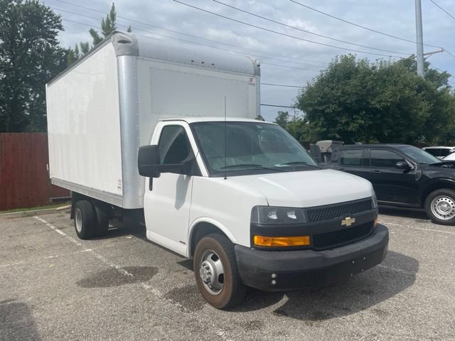 Used 2019 Chevrolet Express 3500 RWD image 3