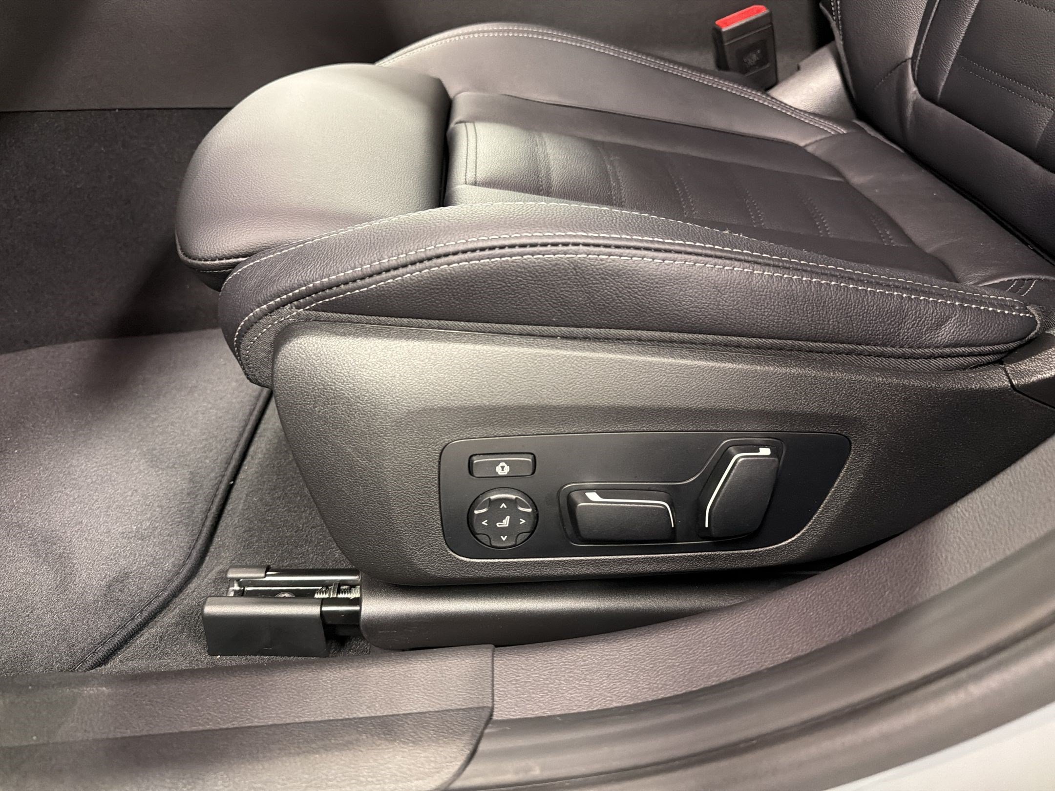 New 2026 BMW M340i RWD image 13