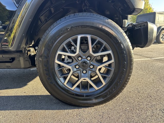 Certified 2026 Jeep Wrangler Unlimited Sahara AWD/4WD image 12