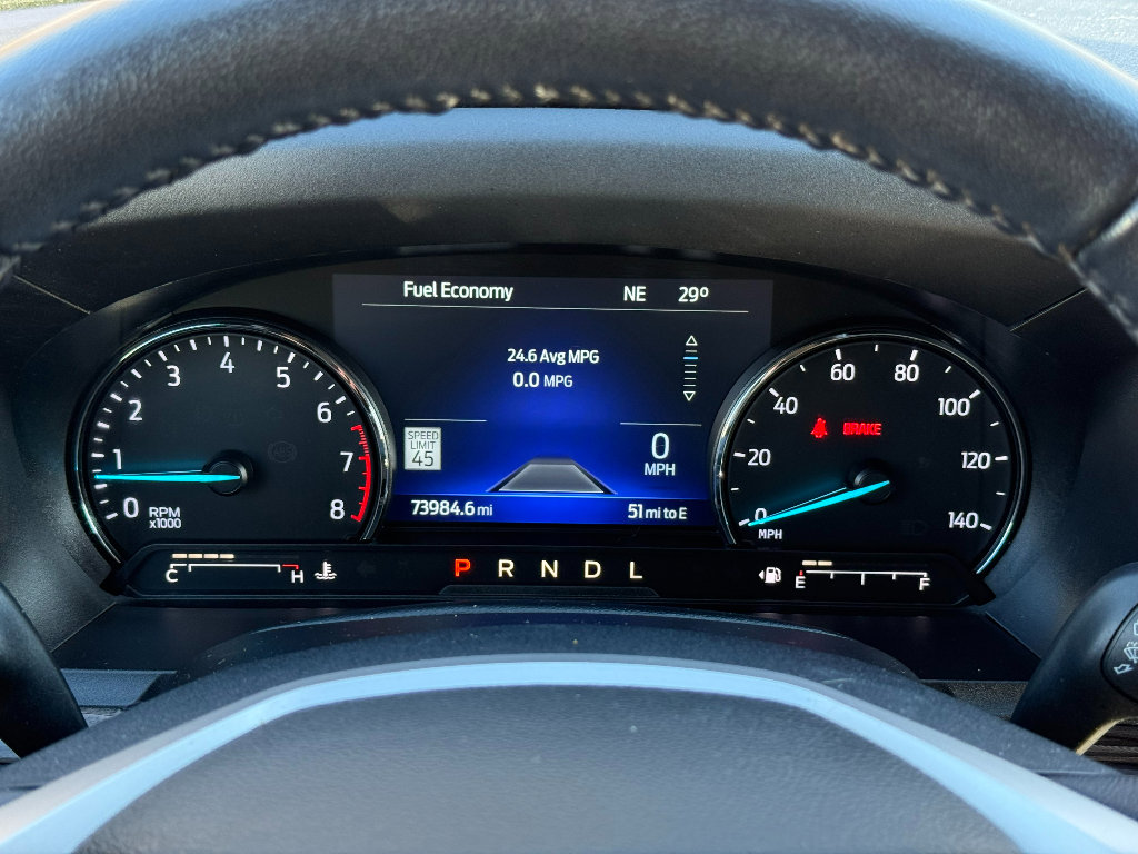 Used 2022 Ford Explorer Limited w/ Limited Technology Package image 3