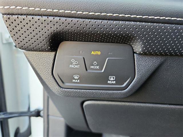 Certified 2024 Volkswagen Atlas SE image 23