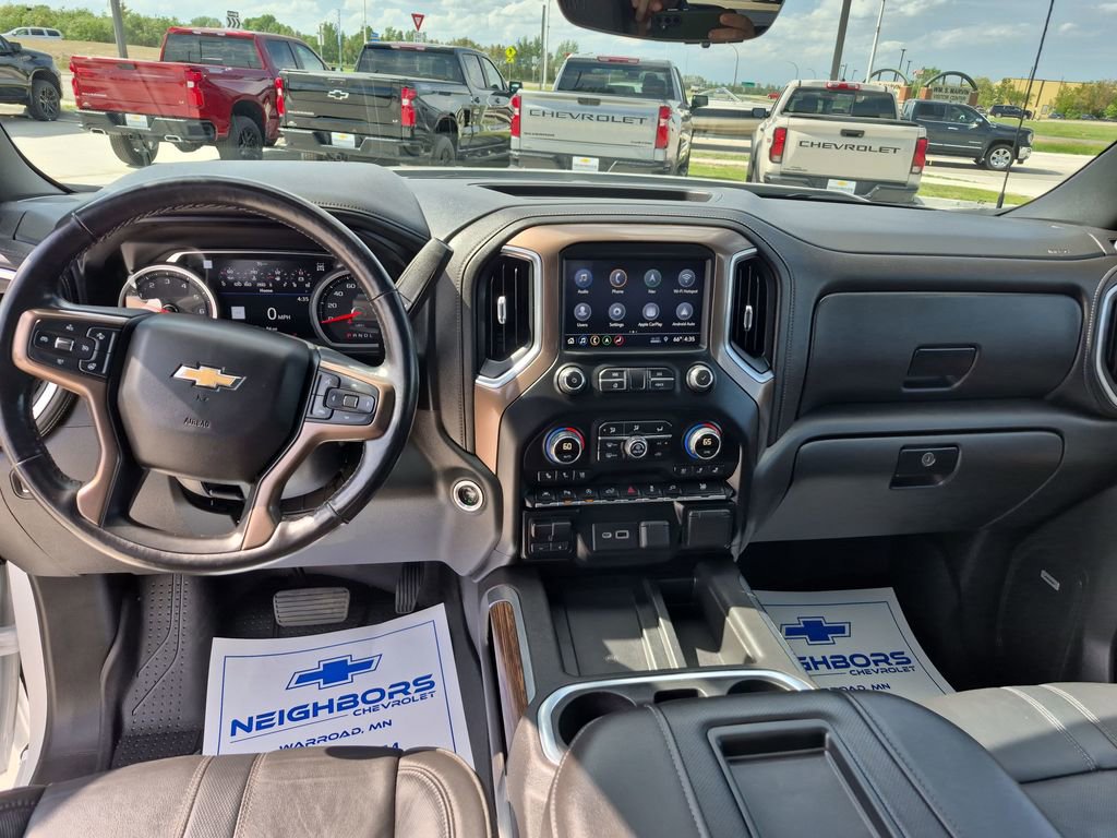 Used 2019 Chevrolet Silverado 1500 High Country w/ Technology Package AWD/4WD image 12