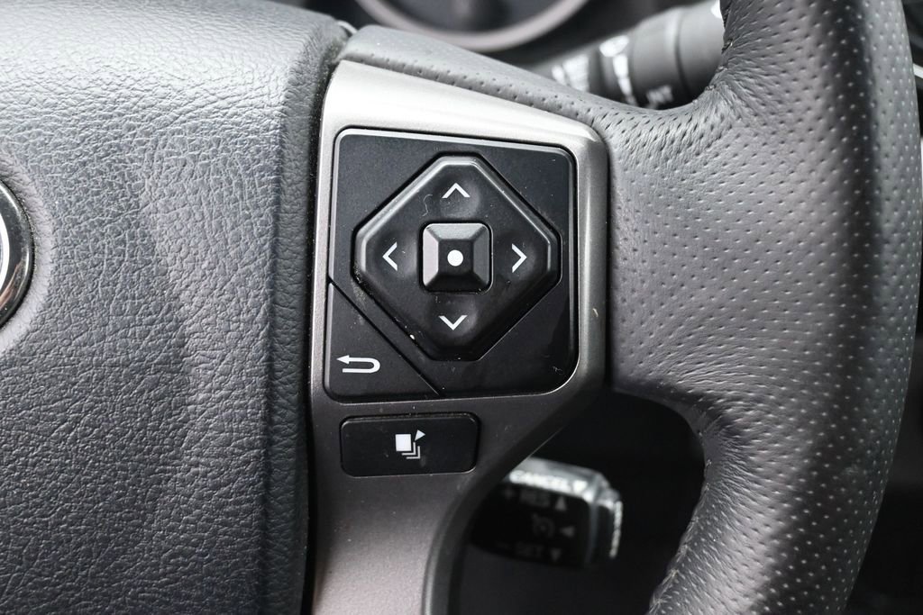 Certified 2017 Toyota Tacoma Limited AWD/4WD image 16