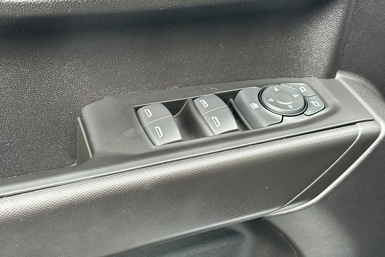 Certified 2024 Chevrolet Silverado 1500 Custom Trail Boss w/ Turbomax Blackout Package image 15