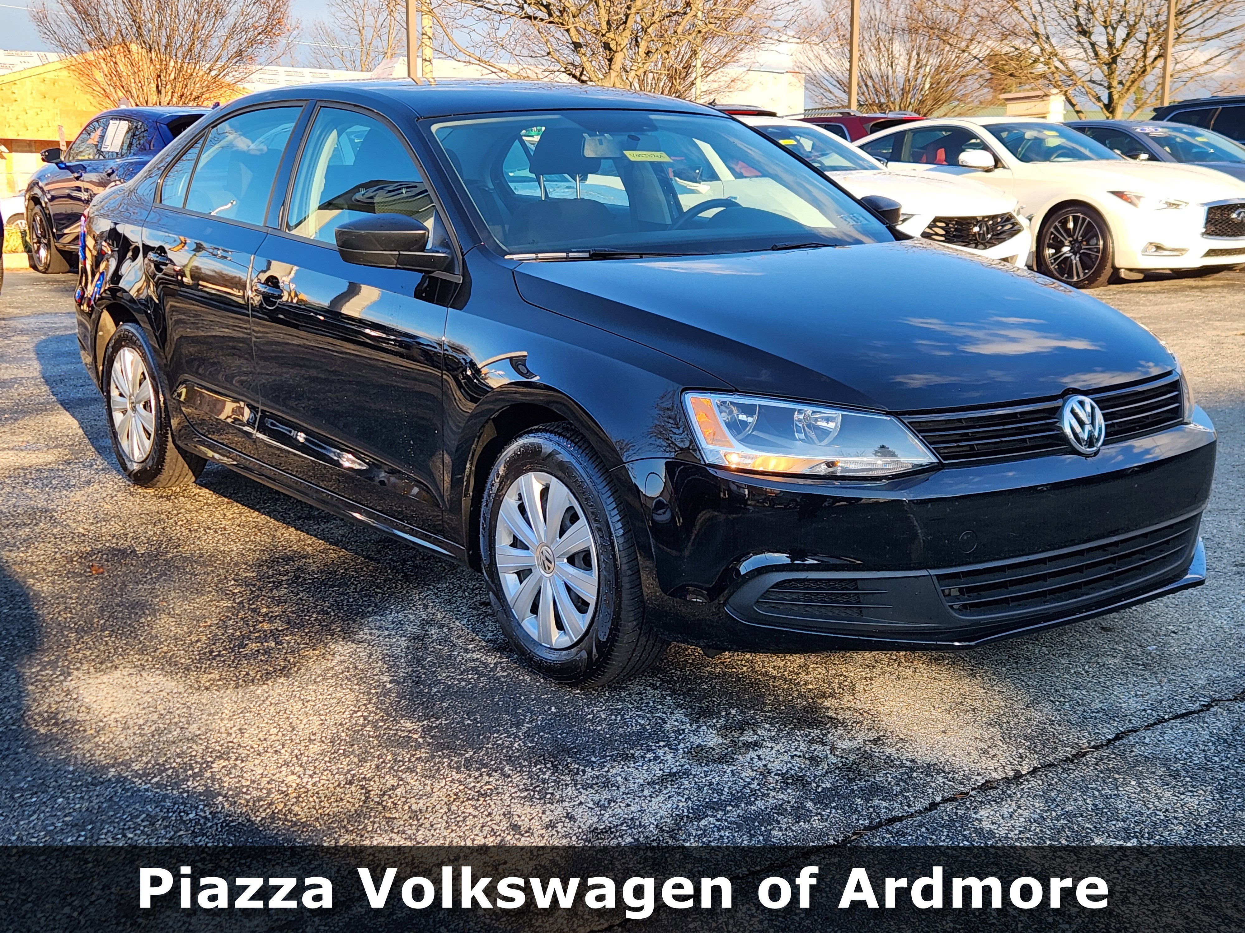 Used 2014 Volkswagen Jetta S image 1