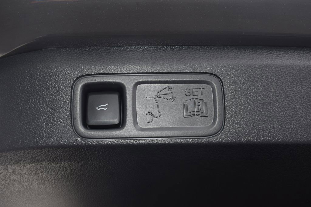 Used 2024 Lincoln Navigator Black Label image 11