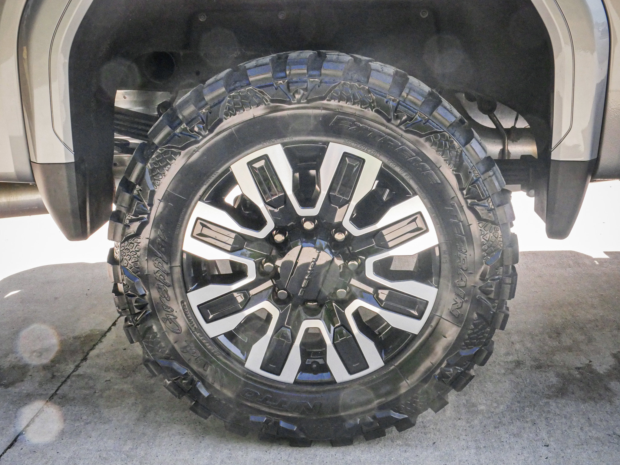 Used 2025 GMC Sierra 2500 Denali w/ Technology Package image 13