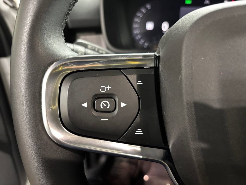 Certified 2023 Volvo C40 P8 Recharge Ultimate AWD/4WD image 26