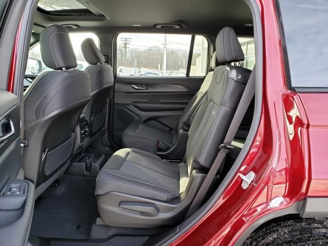 New 2025 Jeep Grand Cherokee L Laredo w/ Luxury Tech Group I image 8