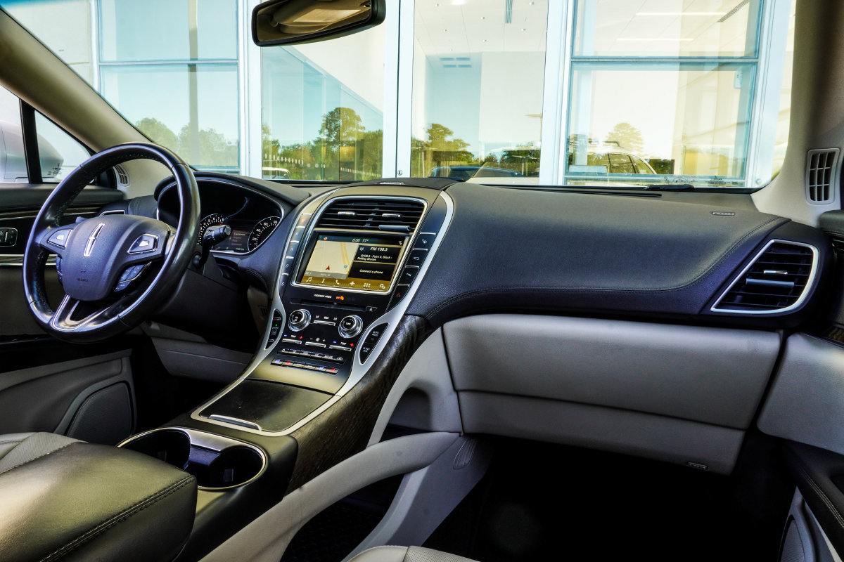 Used 2017 Lincoln MKX Reserve FWD image 20