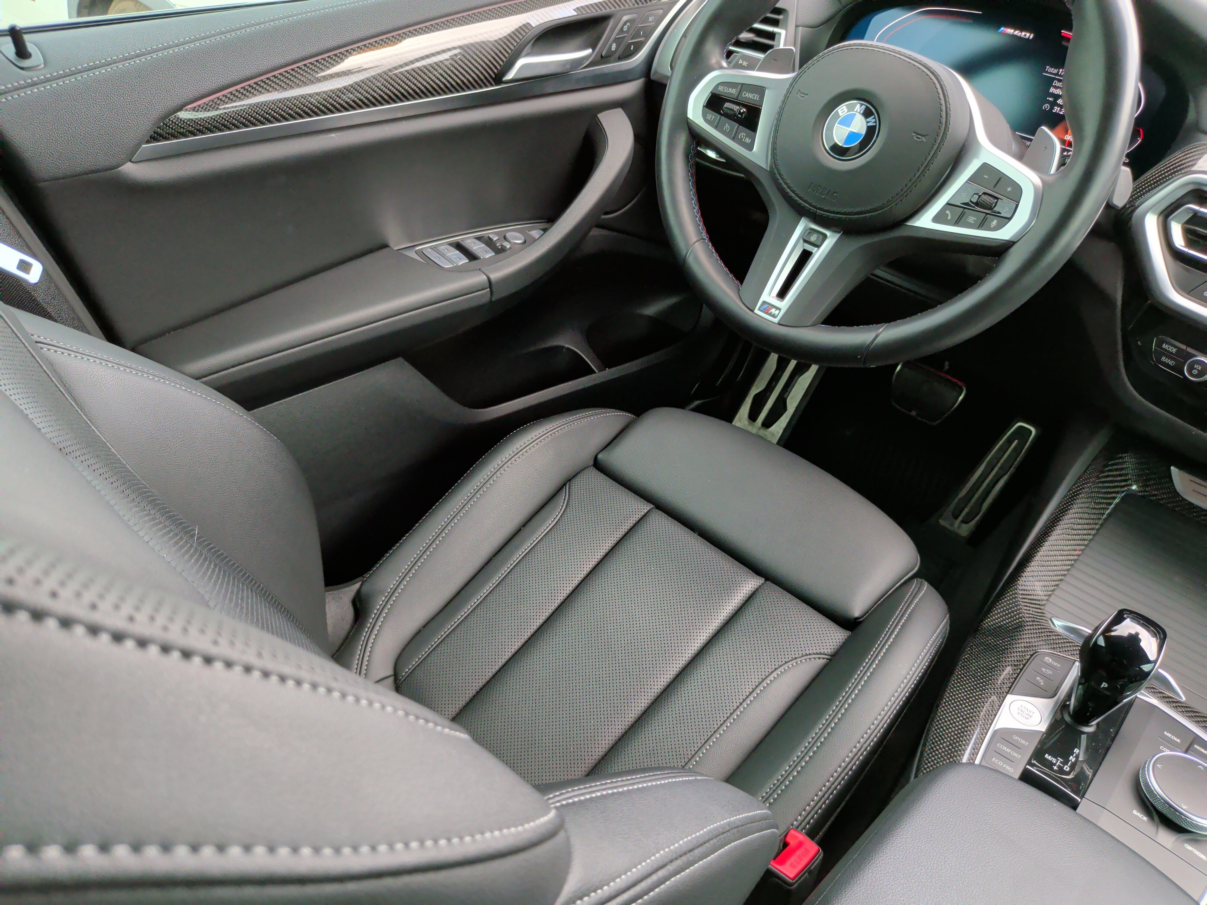 Used 2024 BMW X3 M40i w/ Premium Package image 35