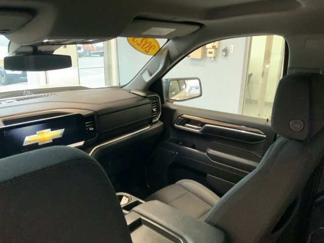 Used 2023 Chevrolet Silverado 1500 RST w/ Z71 Off-Road Package image 30