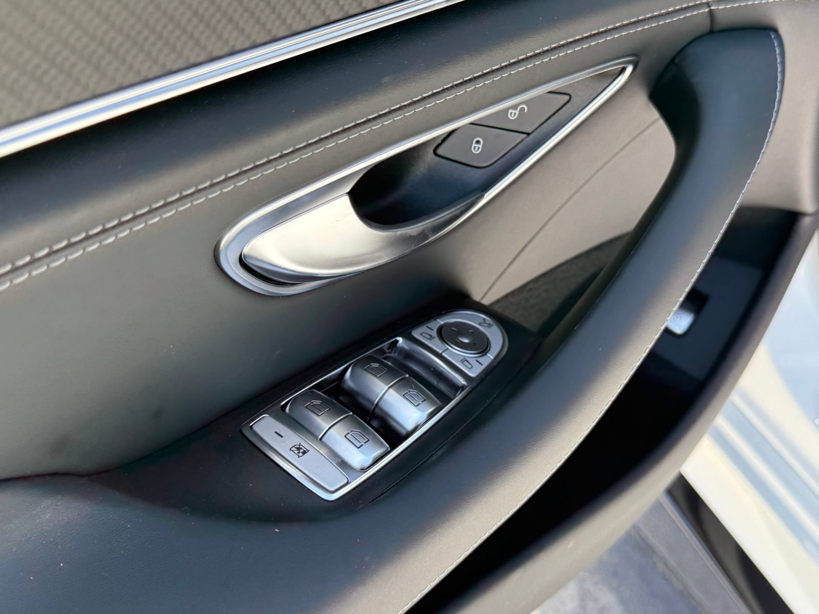 New 2026 Mercedes-Benz AMG GT 53 image 17