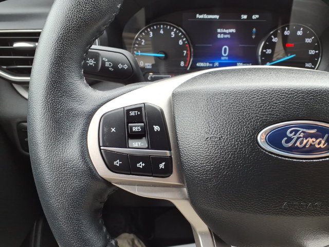 Certified 2023 Ford Explorer XLT w/ Equipment Group 202A AWD/4WD image 15
